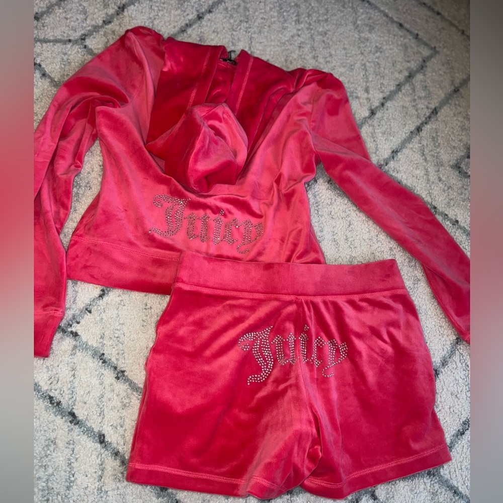 Juicy Couture Y2K Velour Bling tracksuit Shorts Set Watermelon pink
